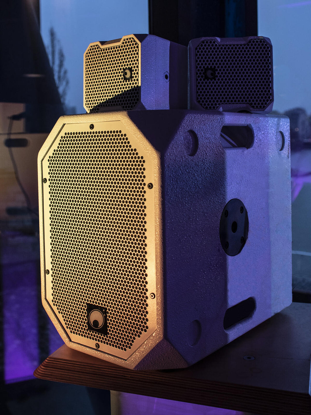OMNITRONIC BOB-10A aktiv subwoofer vit