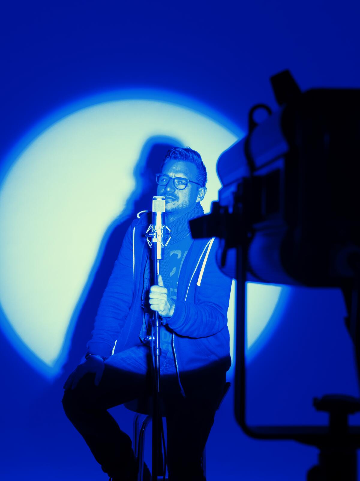 EUROLITE LED PFE-100 RGBW Profilspot