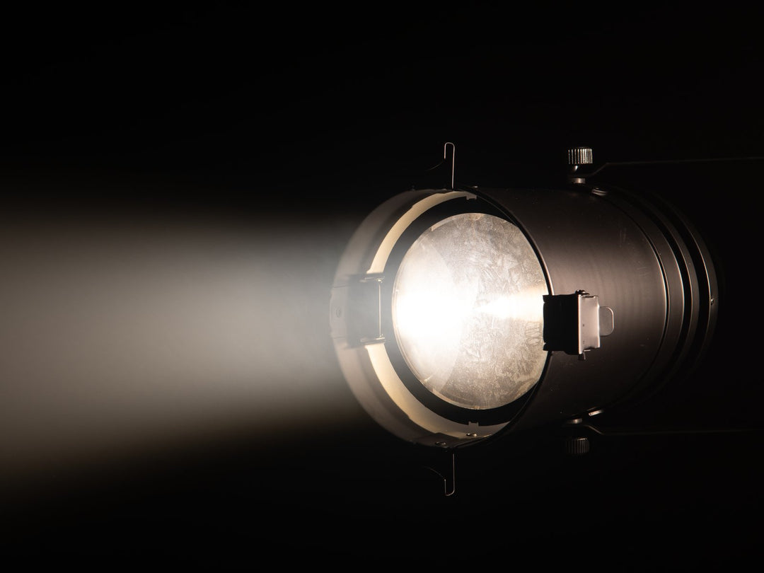 Eurolite LED PAR-64 Lampa COB 3000K Zoom (100W)