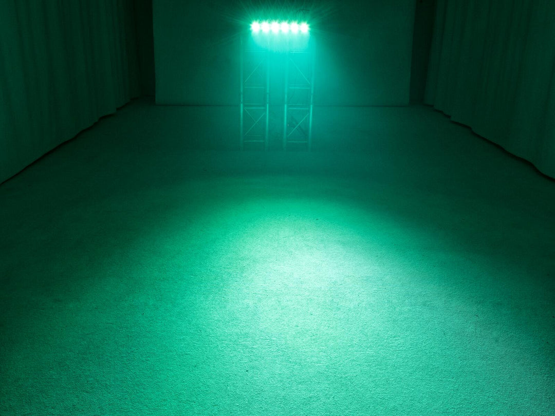 Eurolite LED BAR-6 QCL RGB+UV Bar