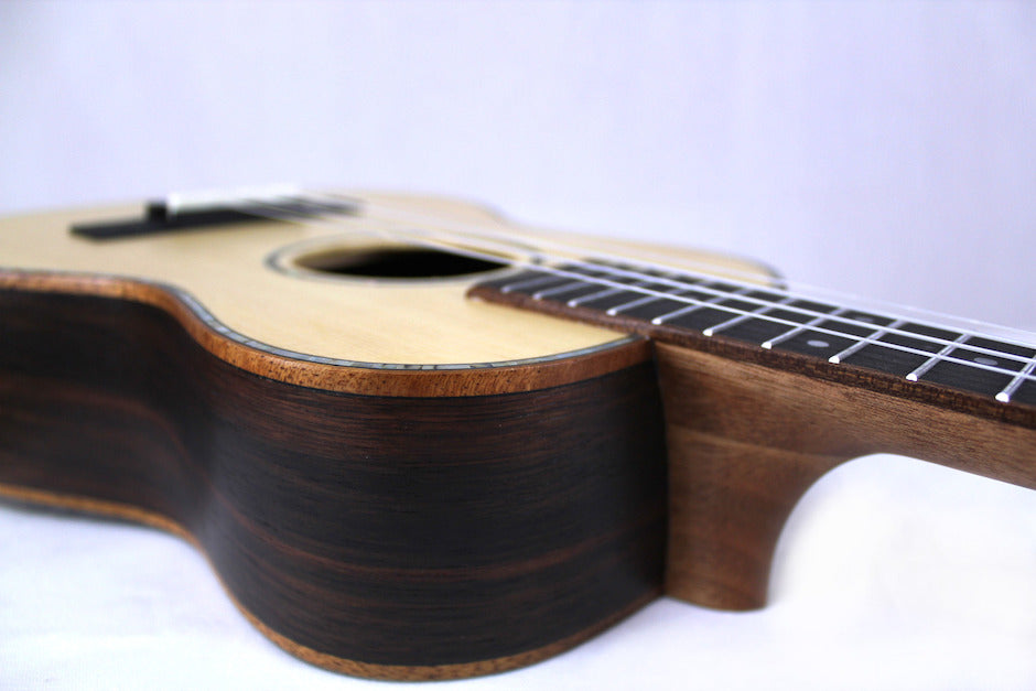 Reno RU440 Tenor Ukulele (Natural)
