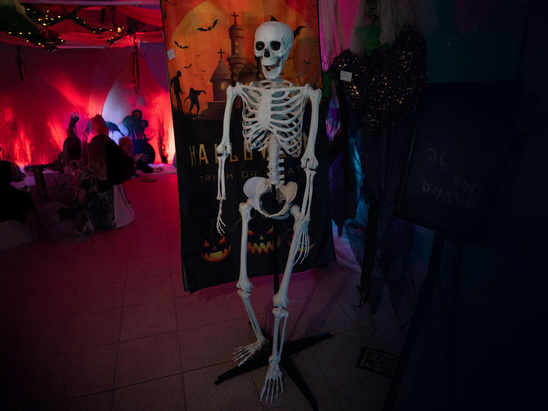 Halloween-skelet, stående, 150 cm