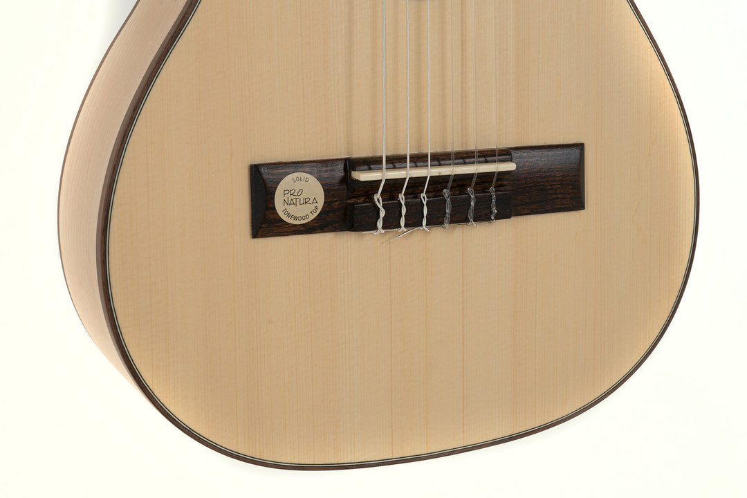 GEWA klassisk gitarr Pro Natura Silver Solid Spruce / Maple - storlek 1/4