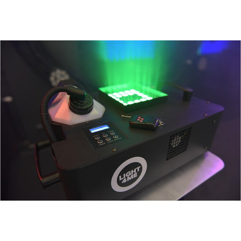 LIGHT4ME JET 2000 vertikal røgmaskine LED + IR fjernbetjening