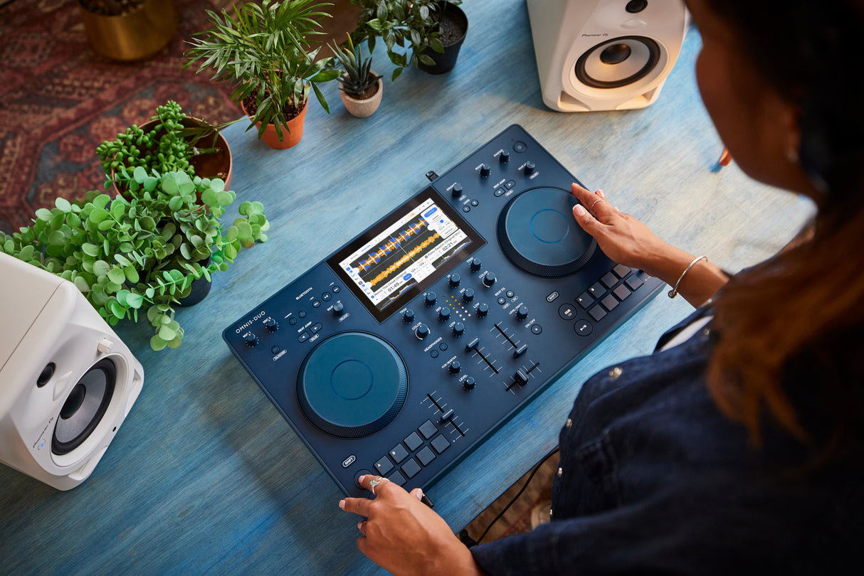 AlphaTheta OMNIS-DUO DJ Controller