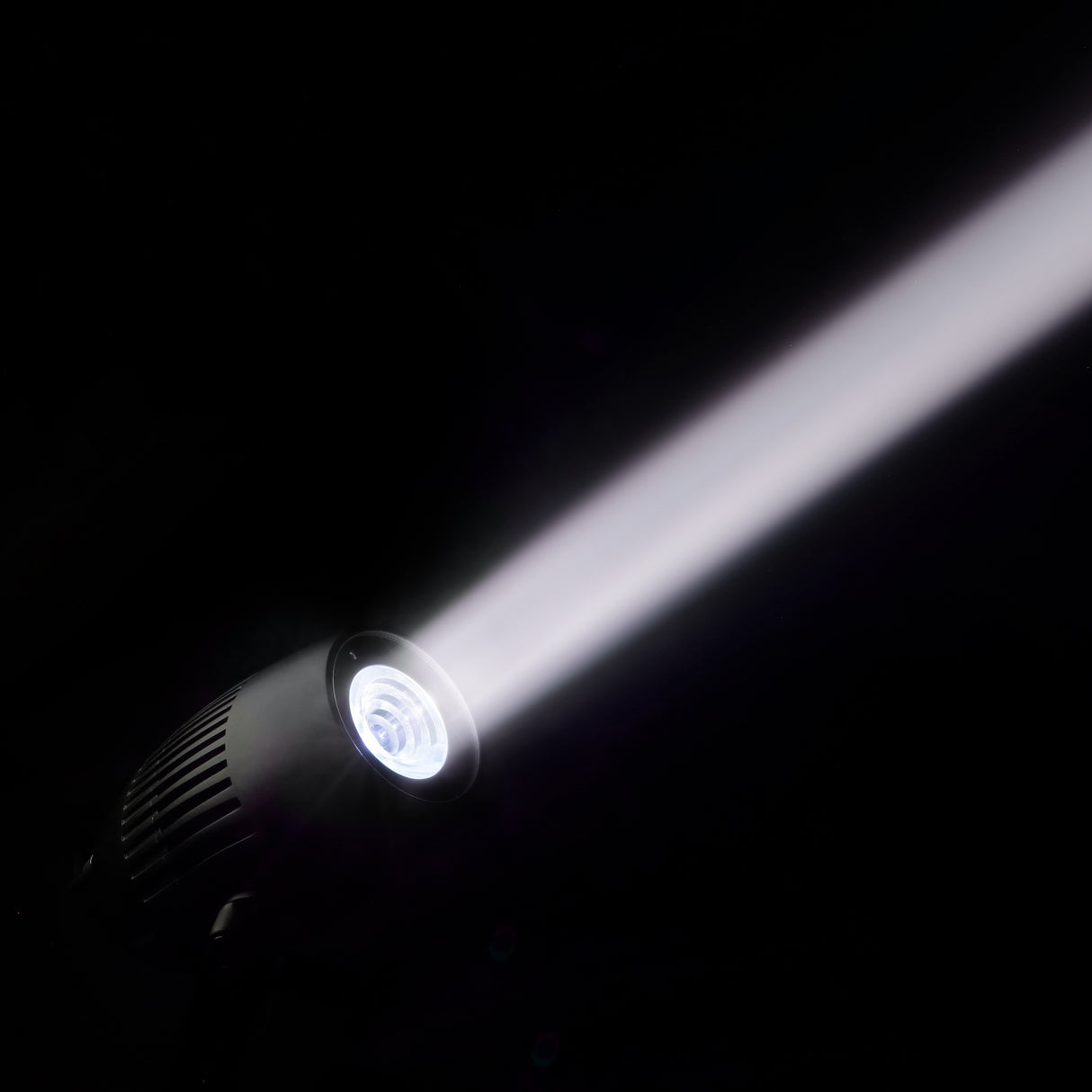 Cameo Q-SPOT 40 TW - Kompakt spot med 40 W justerbar vit LED, utförd i svart