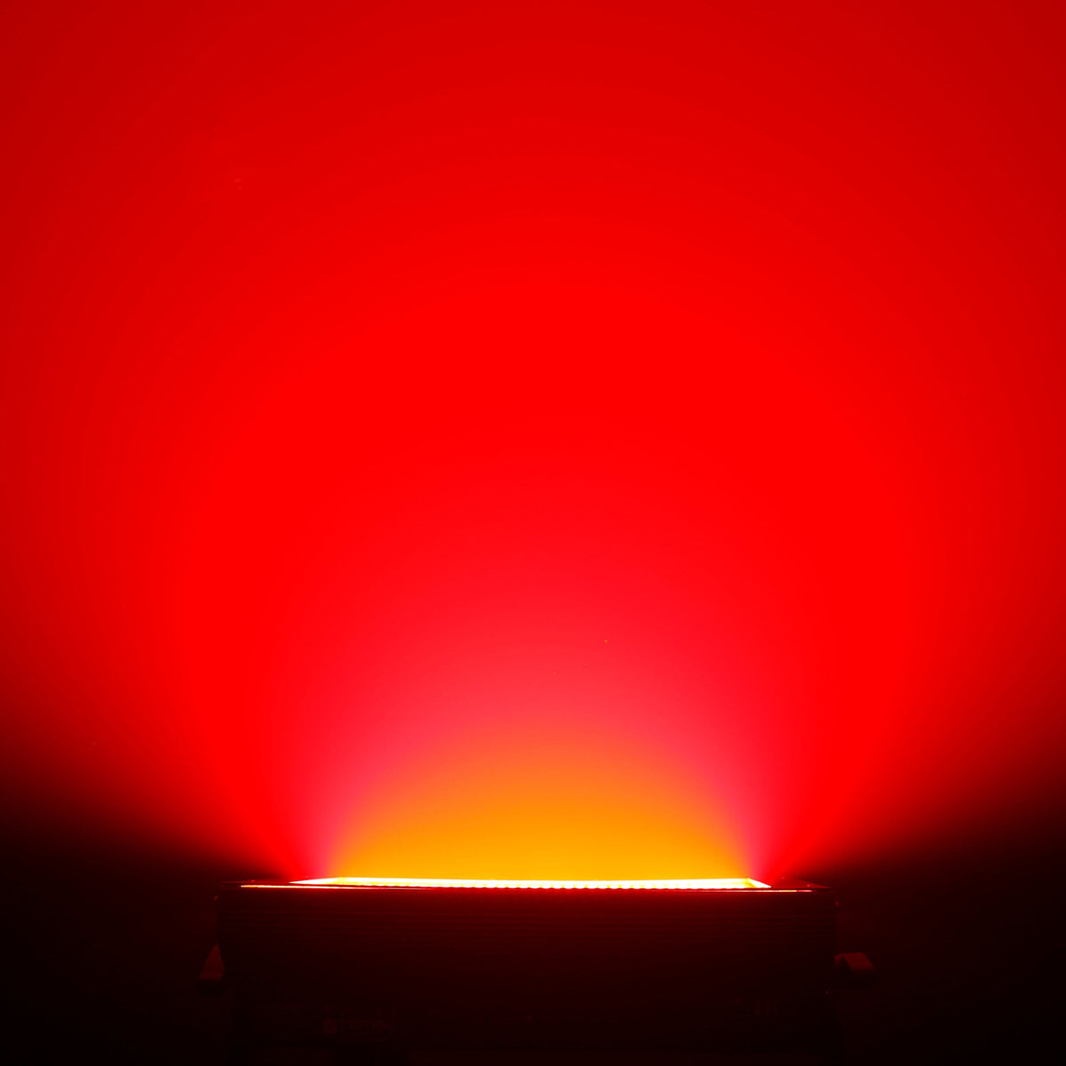 Cameo Thunder Wash 600 RGBW Strobe