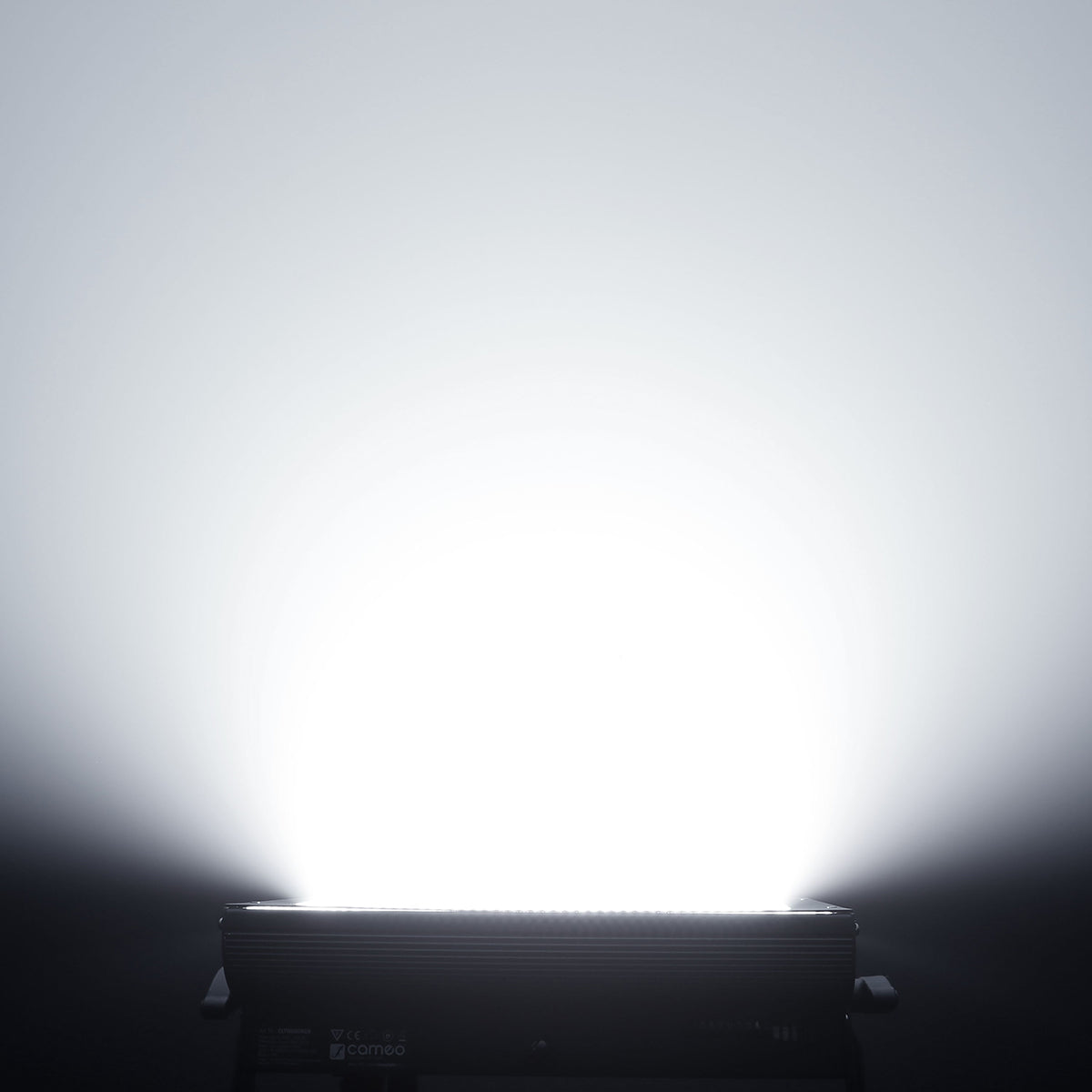 Cameo Thunder Wash 600 RGBW Strobe