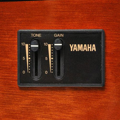 Yamaha CX40II klassisk spansk gitarr