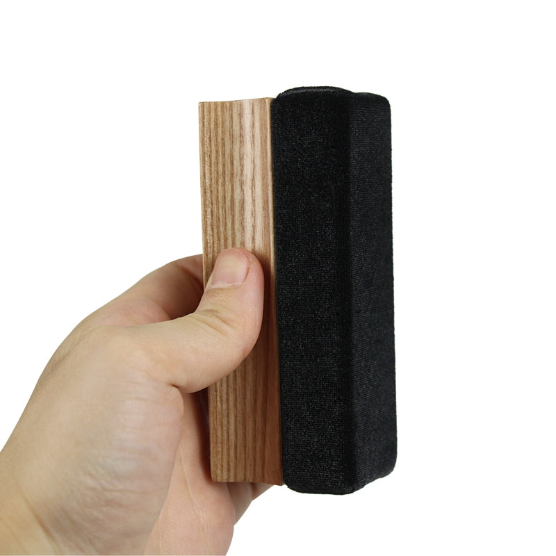 Rengöringssats för vinylskivor med borste i askträ