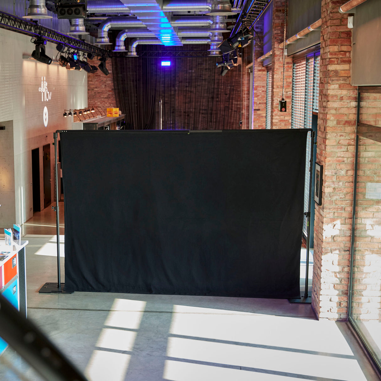 Gravity PAD-SET 2 – Rör- och draperisystem inkl. gardin