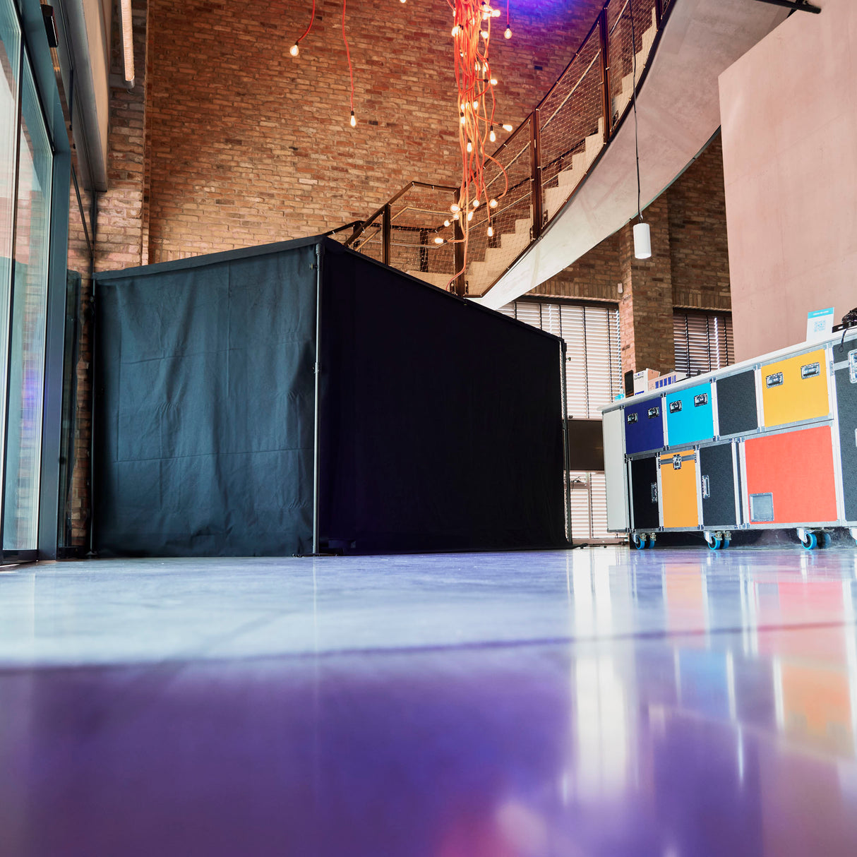 Gravity PAD-SET 2 – Rör- och draperisystem inkl. gardin