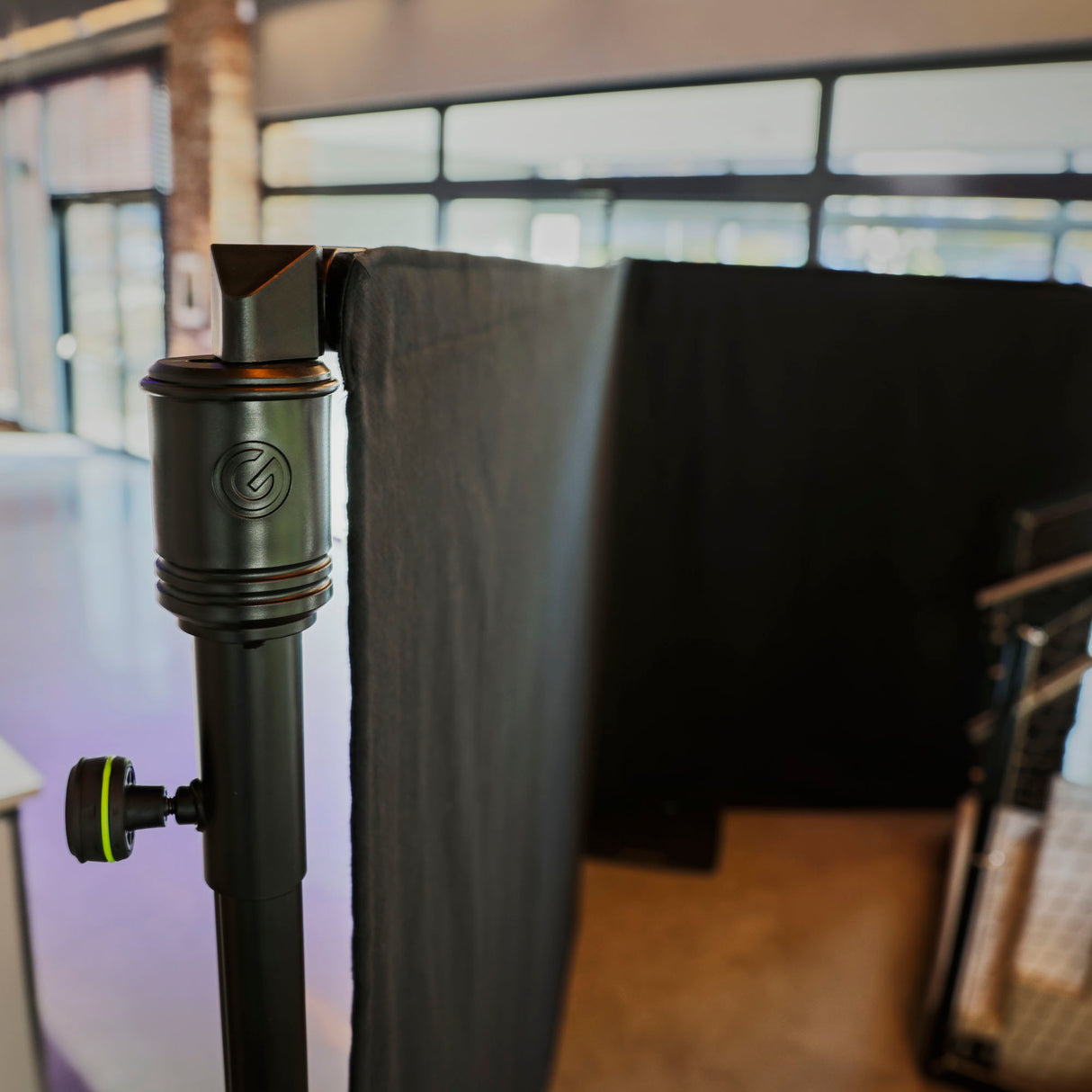 Gravity PAD-SET 2 – Rör- och draperisystem inkl. gardin