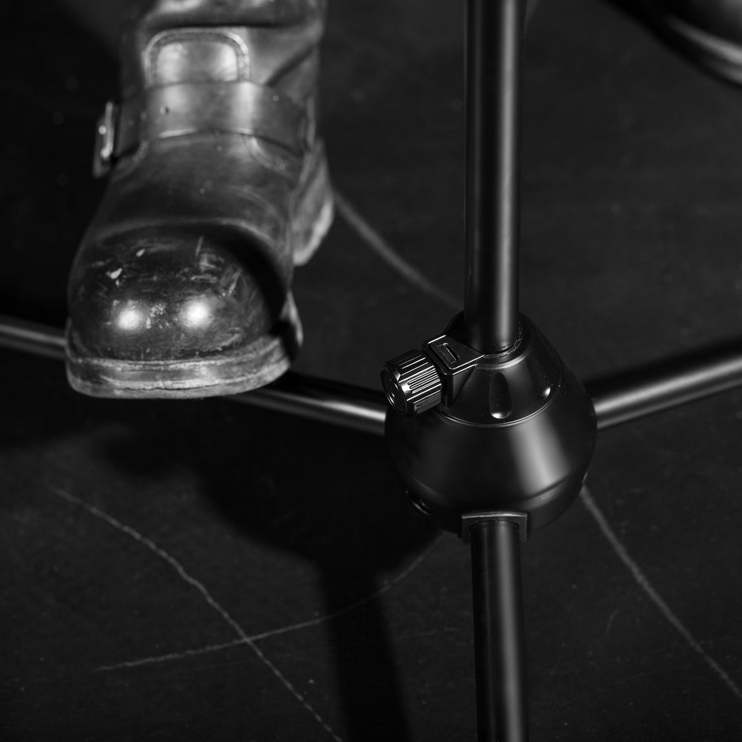 Gravity TMS 4322 B - Touring Series mikrofonstativ med teleskopboom med 2-punktsjustering