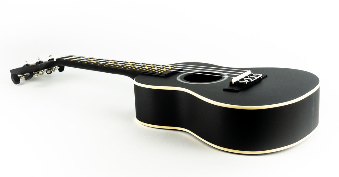Reno RU300 Grand Concert Ukulele (svart)