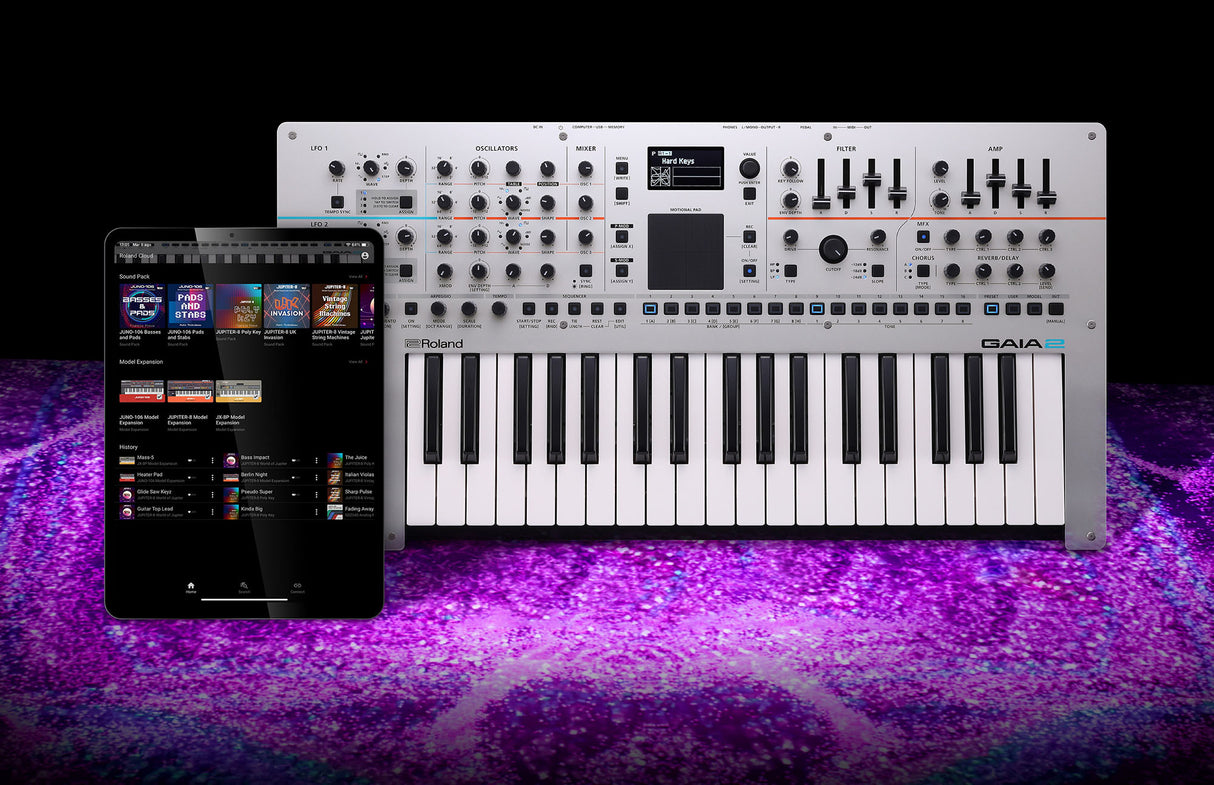 Roland GAIA 2 Synthesizer