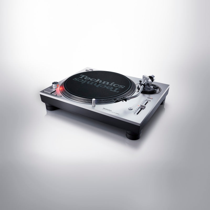 Technics SL-1200 MK7 skivspelare (silver)