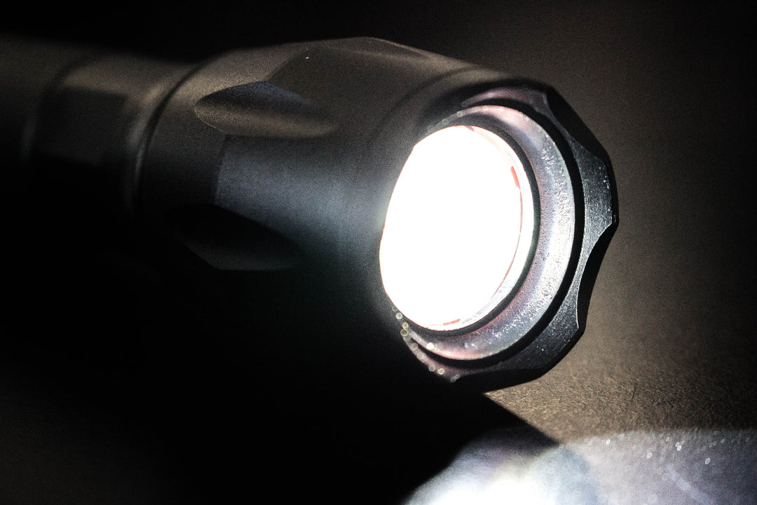 LED ficklampa med Zoom
