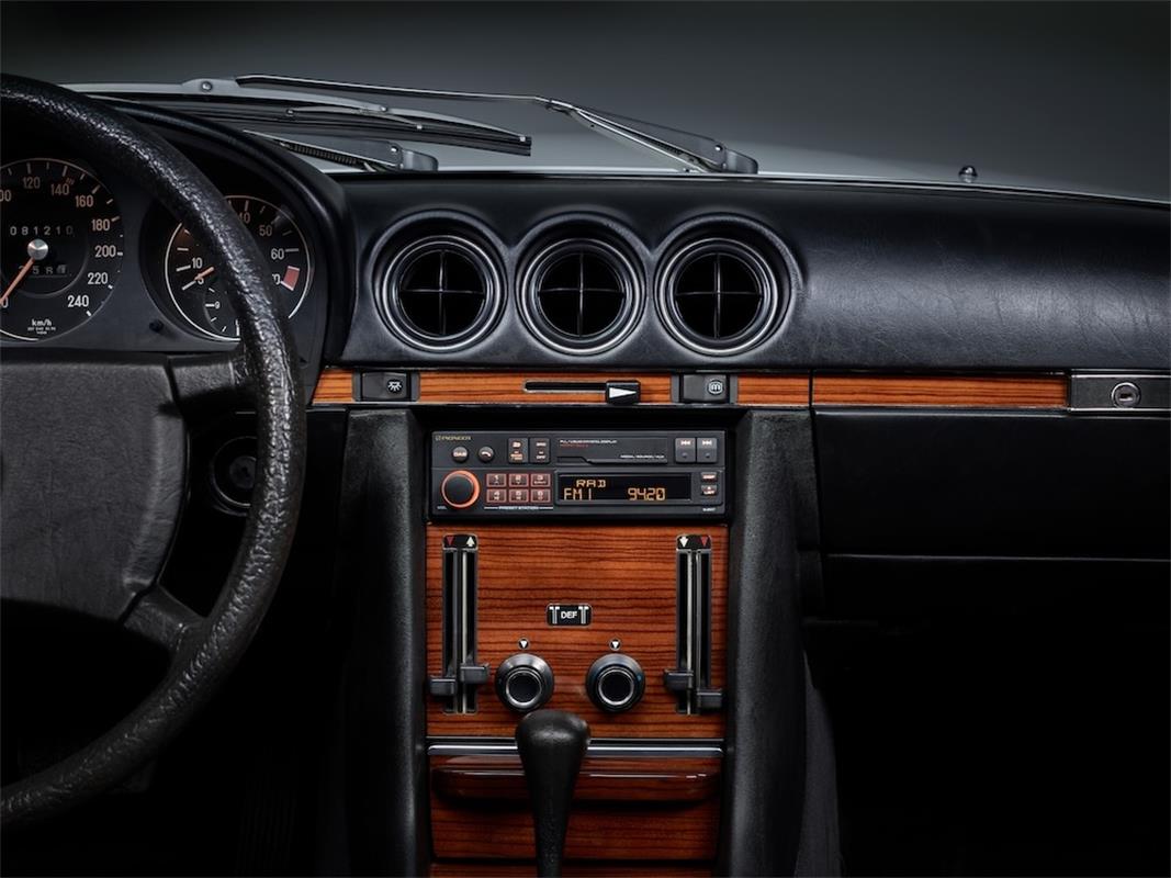 Pioneer SXT-C10PS Retro Bilradio med DAB+ och Bluetooth