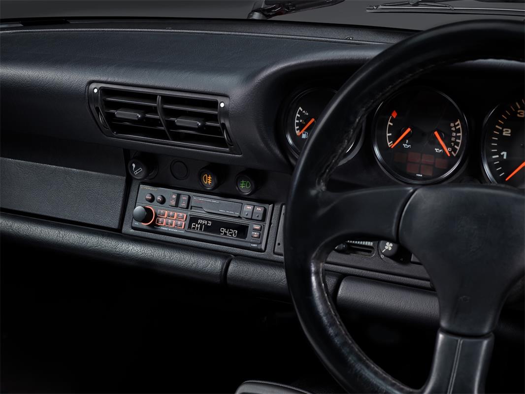 Pioneer SXT-C10PS Retro Bilradio med DAB+ och Bluetooth