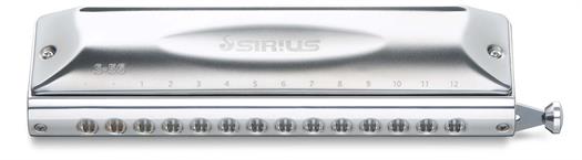 Suzuki Sirius S-56S - 14-håls kromatiskt munspel med "Straight Slide".