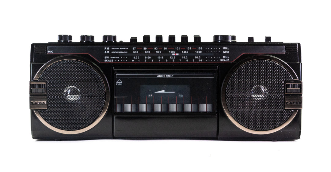 Studio 57 - Kassettspelare med FM & Bluetooth, Svart