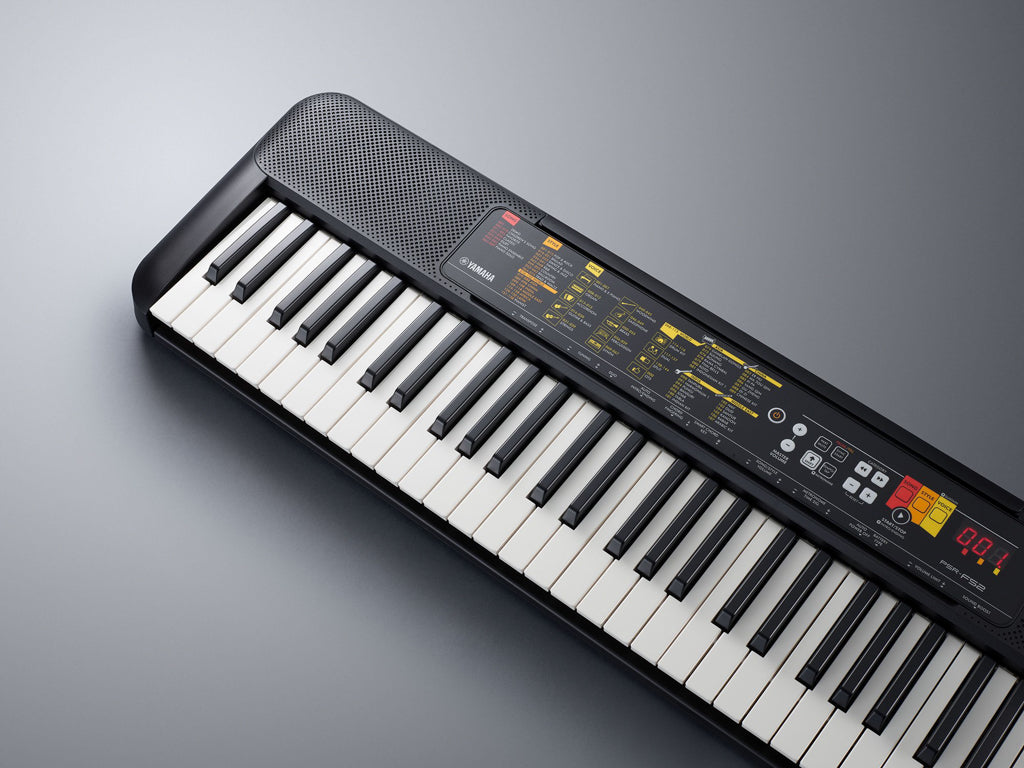 Yamaha PSR-F52 Keyboard (svart)