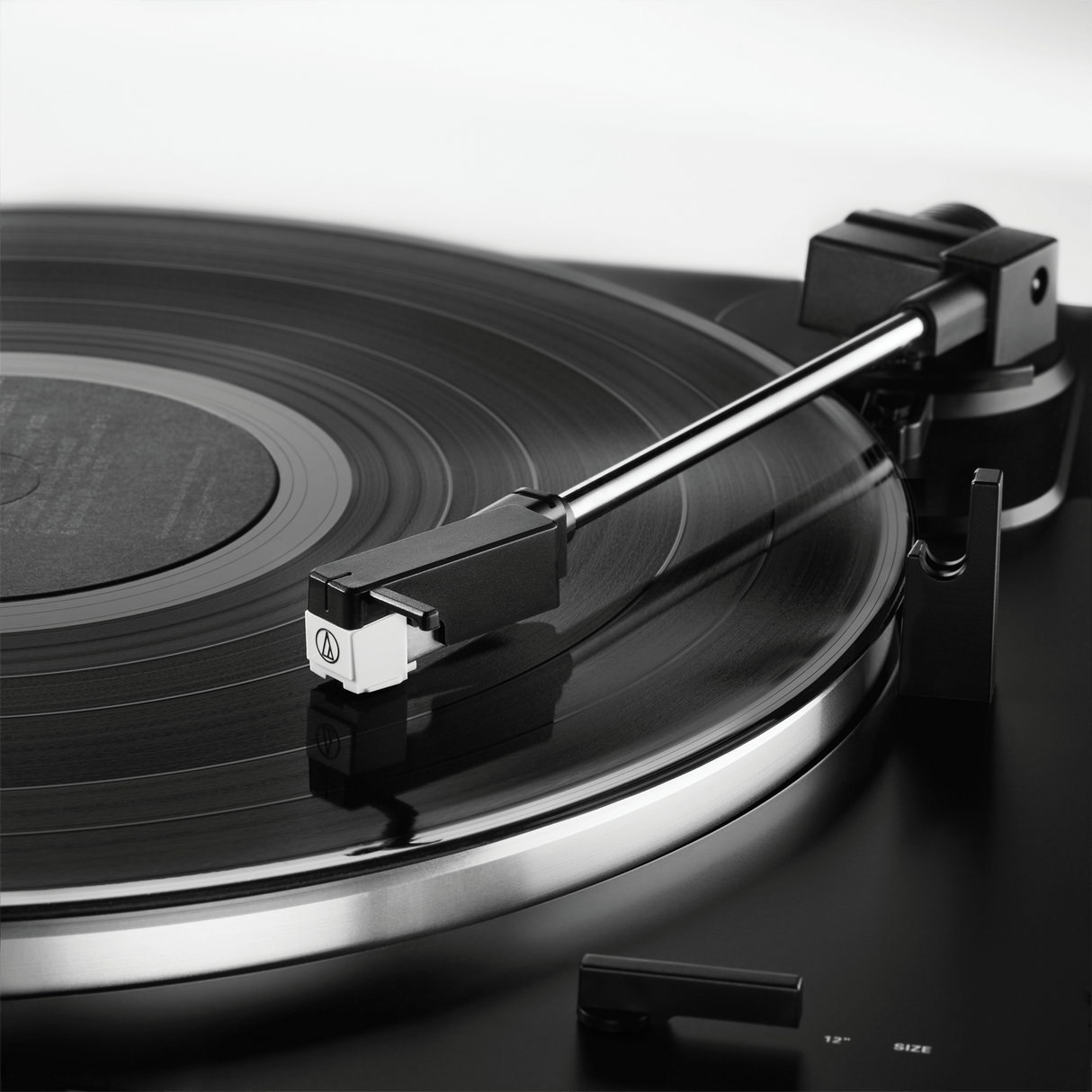 Audio-Technica AT-LP60XBT-BK skivspelare (svart)