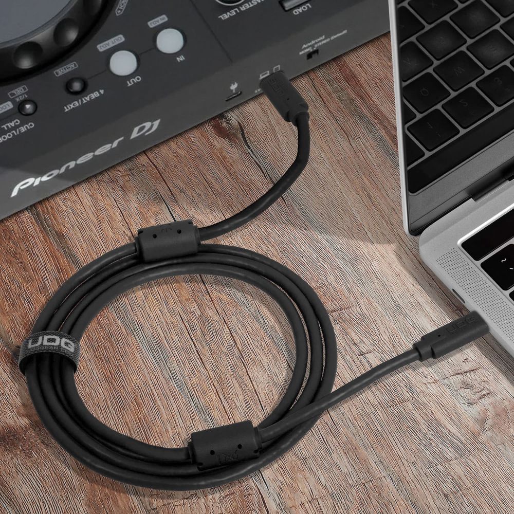 UDG Ultimate Cable USB 3.2 C-C Svart Rak 1,5m