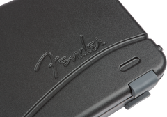 Fender Deluxe Strat/Tele Guitar Hardcase (svart)