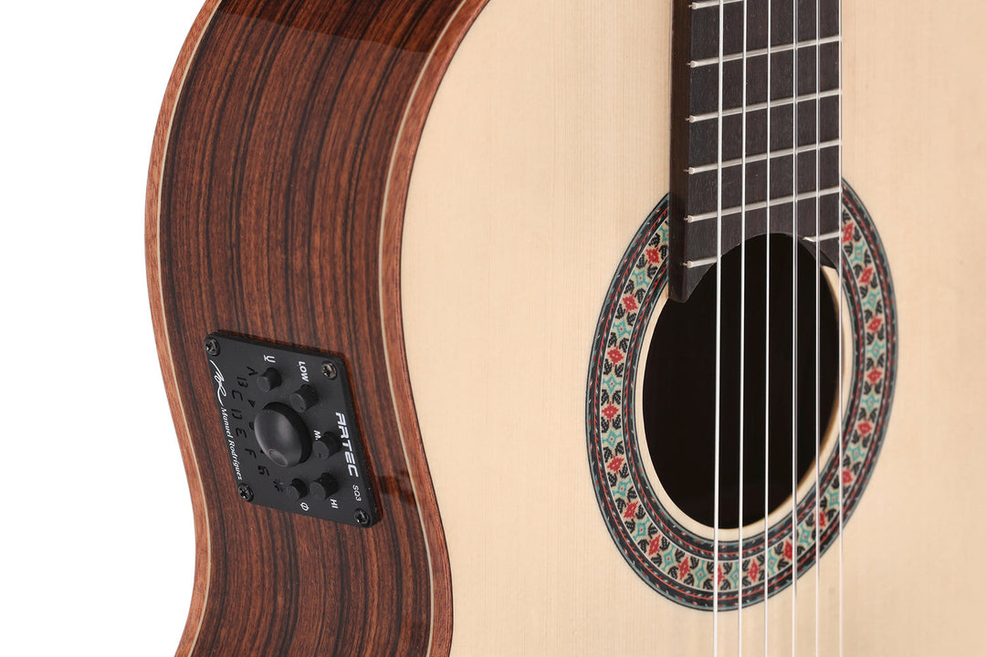 Manuel Rodriguez ACADEMIA Series Santos Pavo Real - E-akustisk gran/Santos (EX-SS-EA gloss)