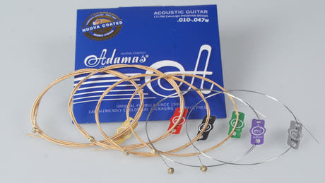 Adamas strängar för akustiska Gitarrer Nuova phosphor bronze coated - Även lämpliga för personer med allergi (1717NU)
