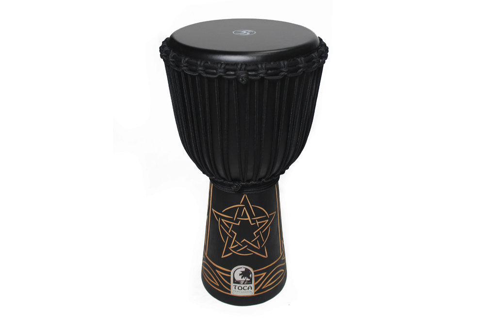Toca Sully Erna Black Mamba djembe 12", mahogny och getskinn