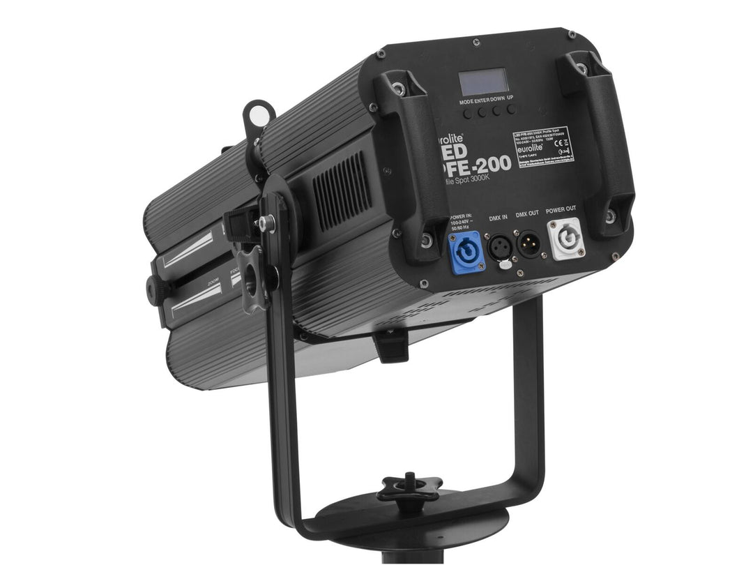 EUROLITE LED PFE-200 3000K profilstrålkastare