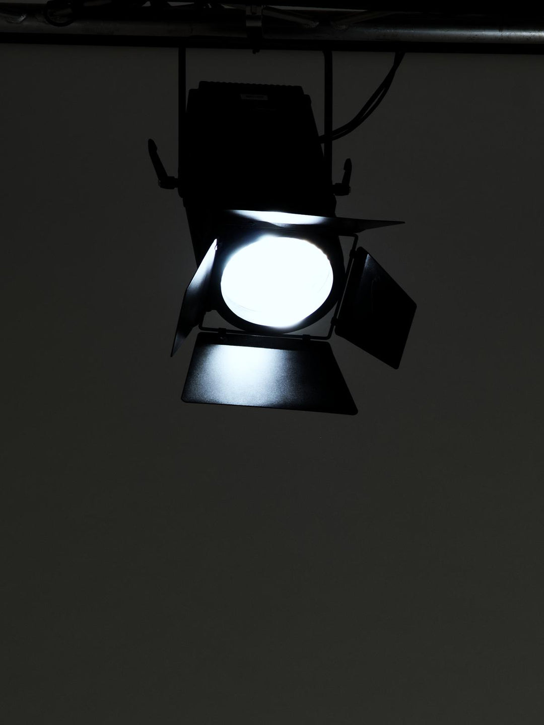 Eurolite LED THA-250F Teater Spot 