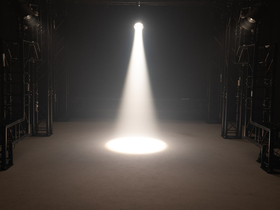 Eurolite LED PAR-64 Lampa COB 3000K Zoom (100W) 