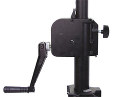 EUROLITE STW-370S Vinschdrivet stativ 370 cm stål