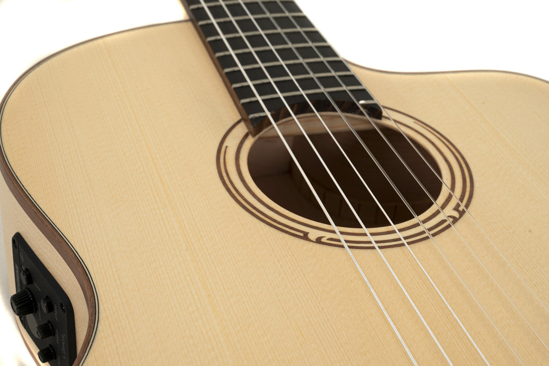 GEWA E-Acoustic klassisk gitarr Pro Natura Silver Samba - E-Acoustic (Cutaway)