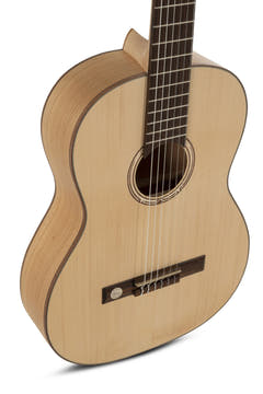 GEWA klassisk gitarr Pro Natura Gold 4/4 - 4/4, helt massiv (körsbär)