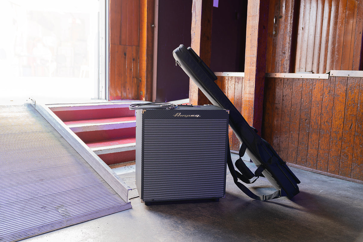 Ampeg Rocket Bass RB-115 Combo Bass Förstärkare