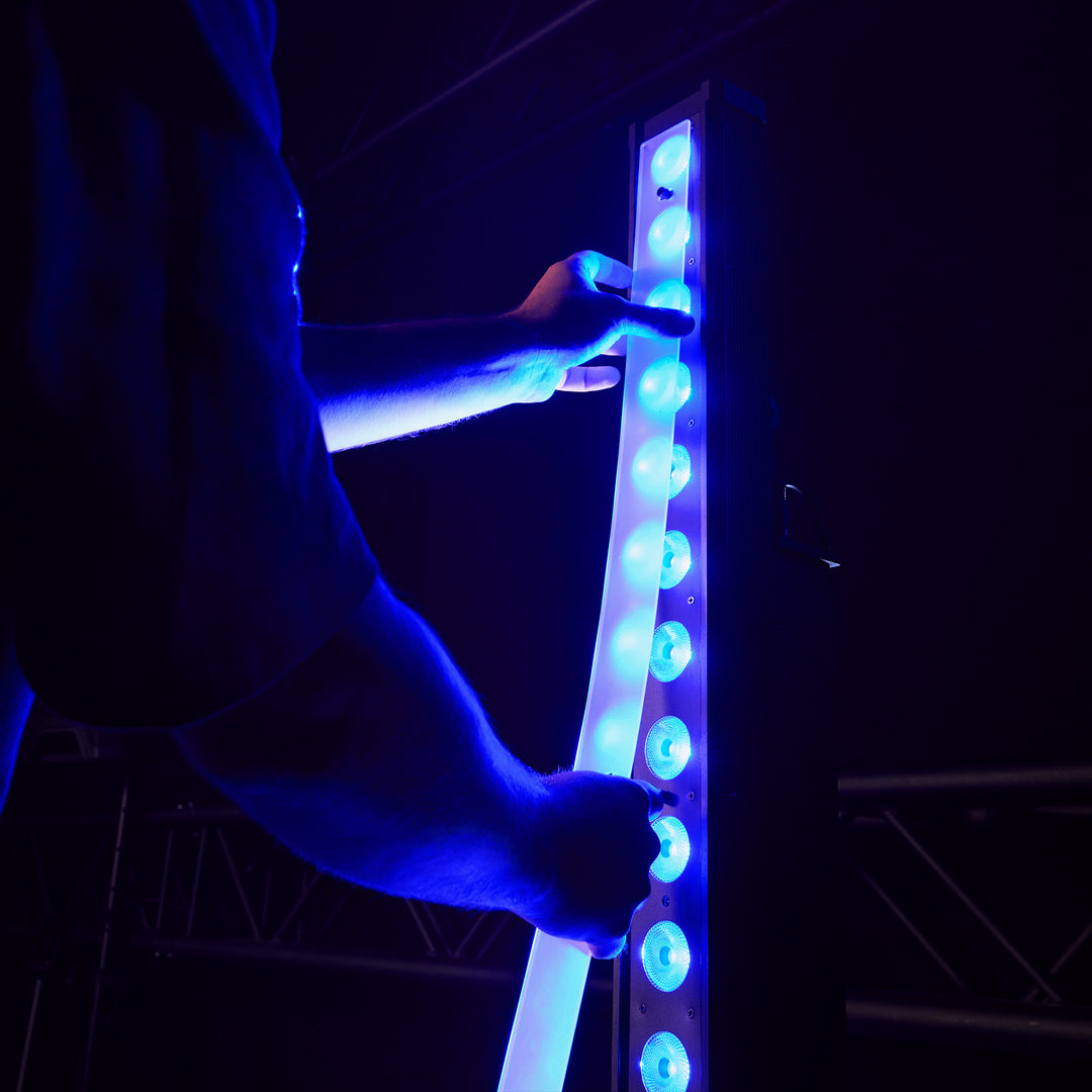 Cameo ROOT® BAR 6 - 16 x 12 W RGBAW + UV-LED-bar