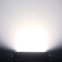 Cameo THUNDER® WASH 600 W - 3-i-1 strobe-, blinder- och wash-ljus 648 x 0,2 W vitt ljus