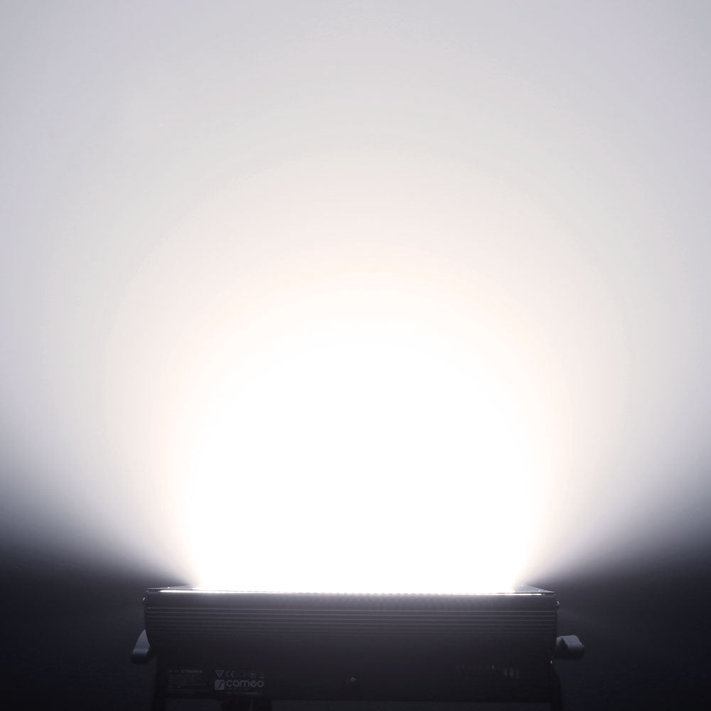 Cameo THUNDER® WASH 600 W - 3-i-1 strobe-, blinder- och wash-ljus 648 x 0,2 W vitt ljus