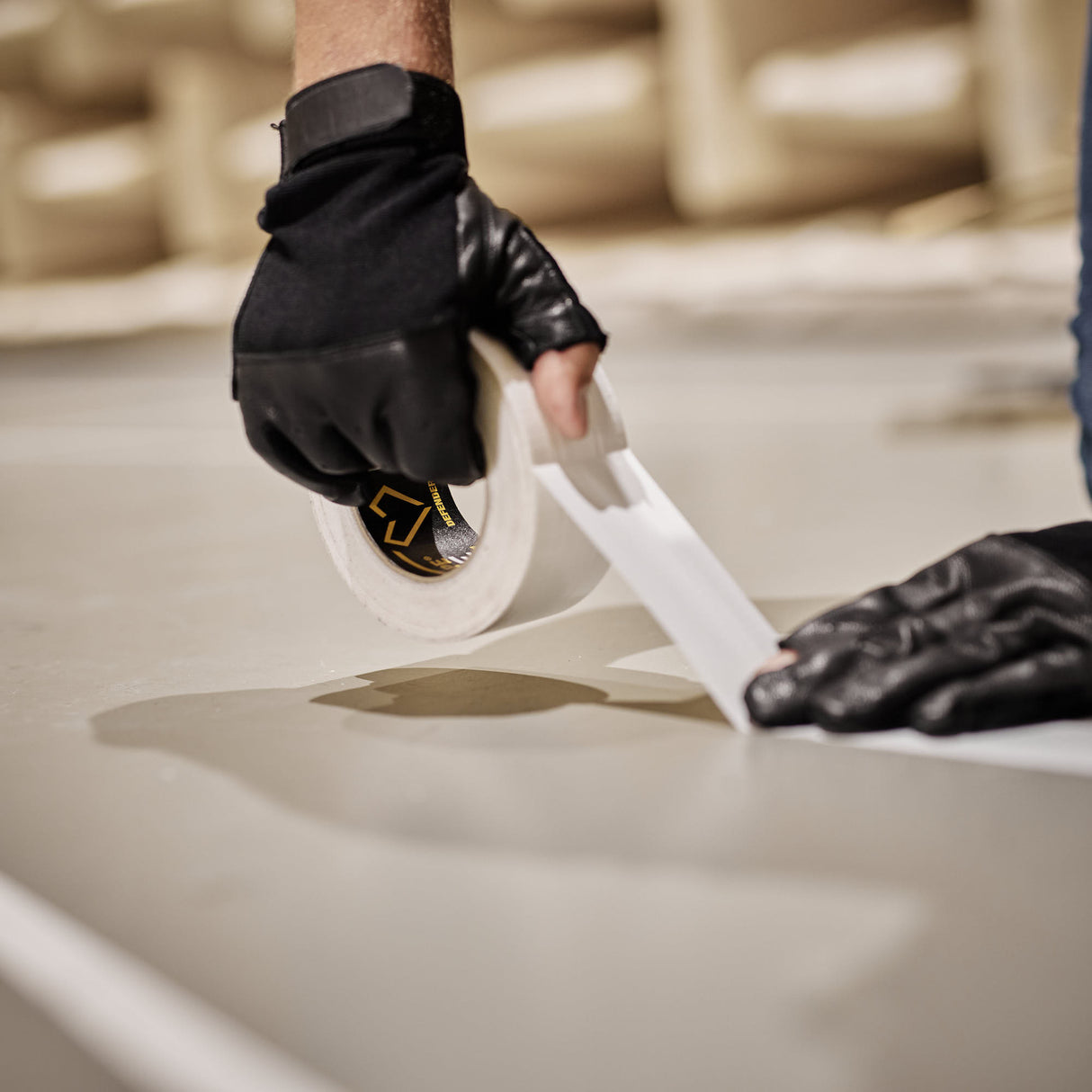 Defender EXA-TAPE® VALUE W 50 - Tygtejp | vit | glansig | 50 mm x 50 m