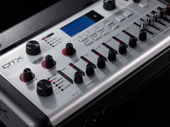 Yamaha DTX10K-M elektriskt trumset ( Black Forrest)