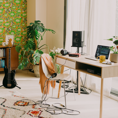 Focusrite Scarlett 2i2 Studio 4:e generationens ljudkortspaket