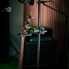 Gravity GS MS 08 - resande gitarrhållare