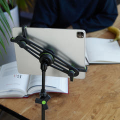 Gravity MA TH 01 B – Tabletthållare med VARI®-ARM