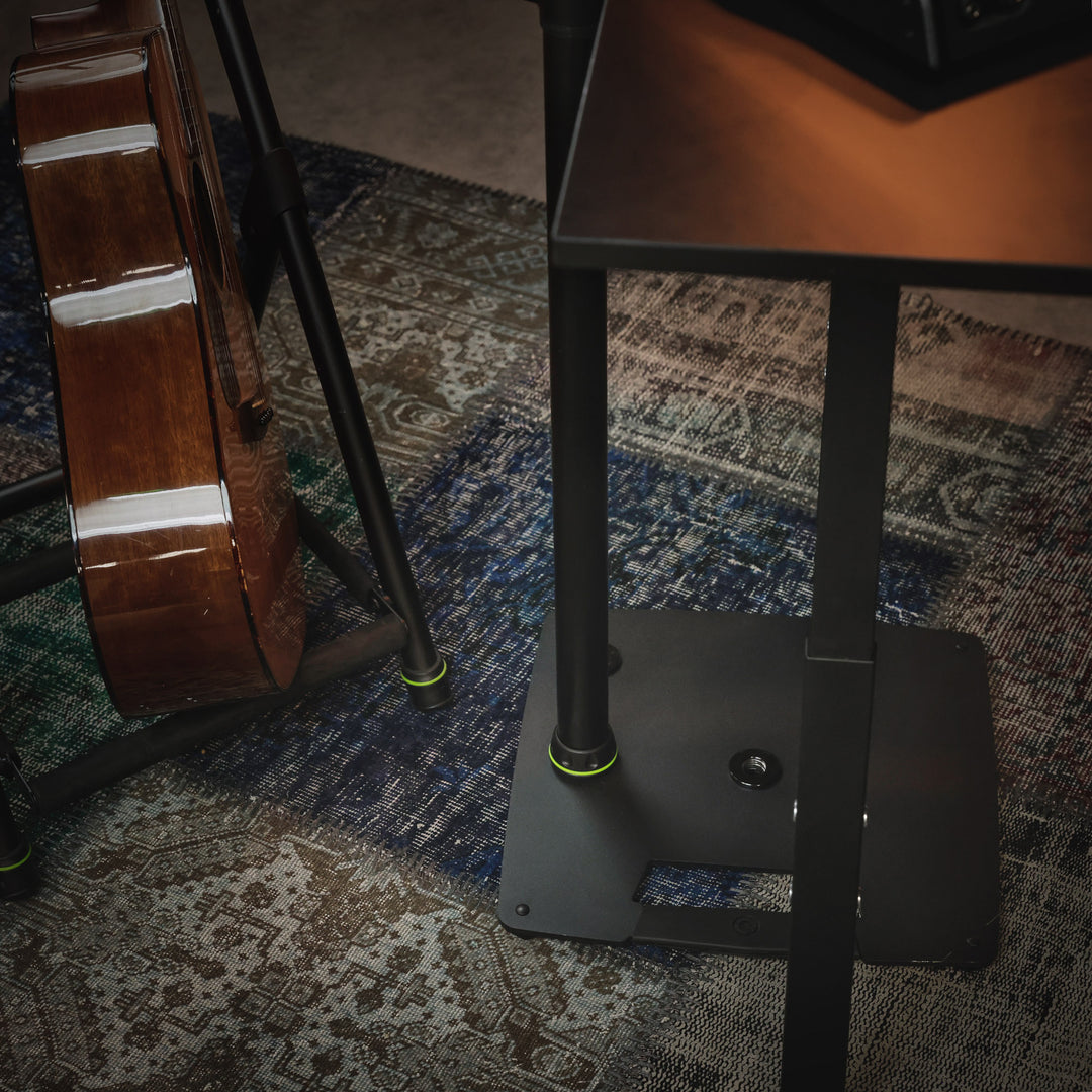 Gravity SP 3202 CS B - Högtalarstativ för studiomonitor med fyrkantig stålfot
