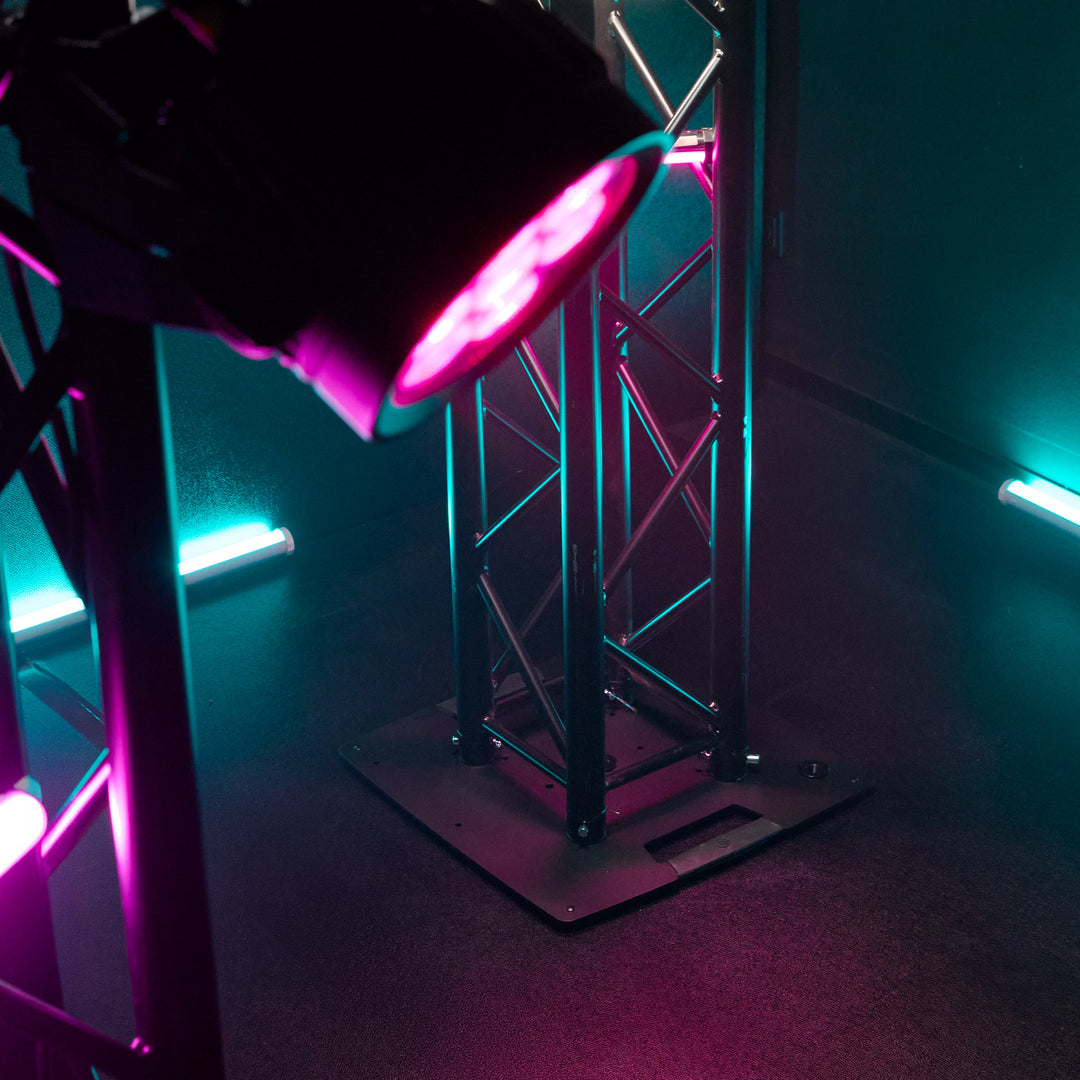 Gravity TWB 431 T B - Multifunktionell fyrkantig stål-tourbas med möjlighet för trussmontering